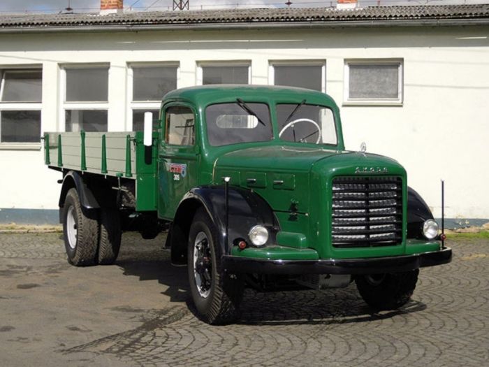  &Scaron;koda 706