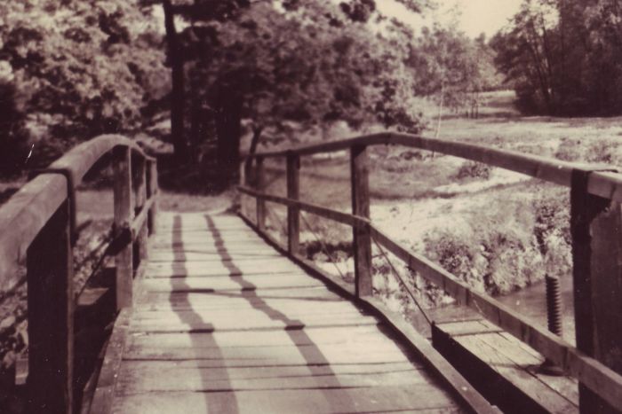 1961 rok. Mostek na rzeką Łomnicą