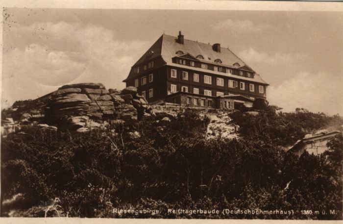 Reiftr&auml;gerbaude/Deutschb&ouml;hmerhaus ok 1935 rok. Obecnie  Schronisko Szrenica