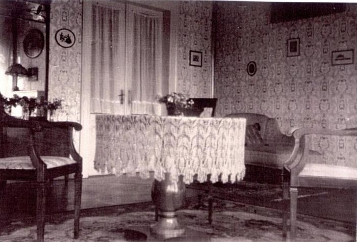 1930 rok. Wnętrze Pałacu w Mysłakowicach.