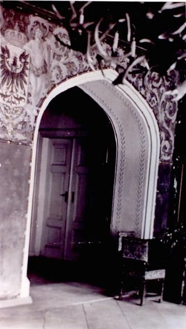 Wnętrze Pałacu w Mysłakowicach. 1940 rok. Mysłakowice (niem. Zillerthal-Erdmannsdorf, Erdmannsdorf). 