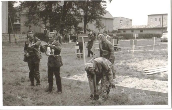 Ćwiczenia Obrony Cywilnej DZPLn "Orzeł", Mysłakowice. ok 1970 ok