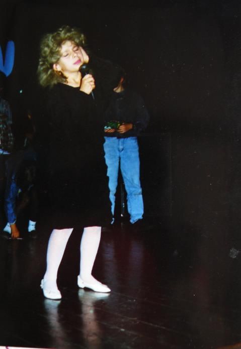 Gminny Ośrodek Kultury w Mysłakowicach 1993 rok. "Playback show".
