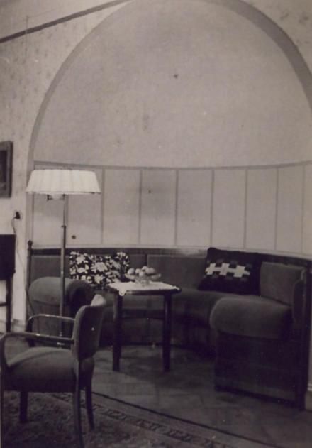 Pałac w Mysłakowicach (niem. Zillerthal-Erdmannsdorf, Erdmannsdorf). 1935 rok. 
