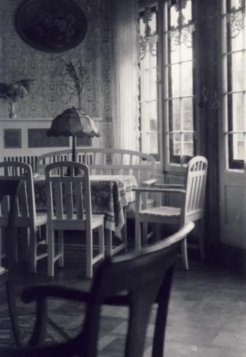 Pałac w Mysłakowicach (niem. Zillerthal-Erdmannsdorf, Erdmannsdorf). 1940 rok. 