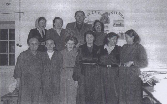 Pracownicy DZPLn "Orzeł" Mysłakowice. 1950 rok.