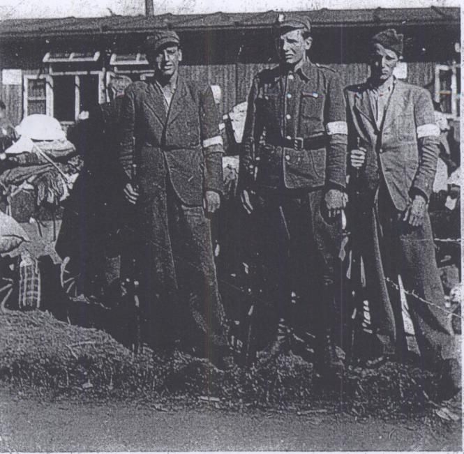 Pracownicy DZPLn "Orzeł" Toruńsk/Mysłakowice 1946 rok.