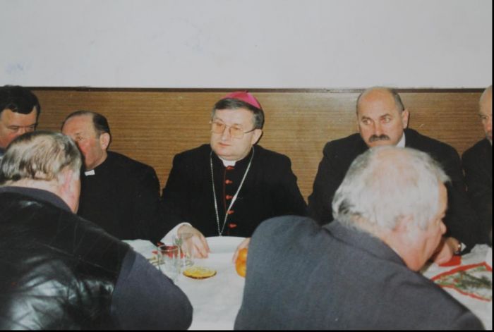 Mysłakowice. 2001 rok. Dzień Niepodległości.