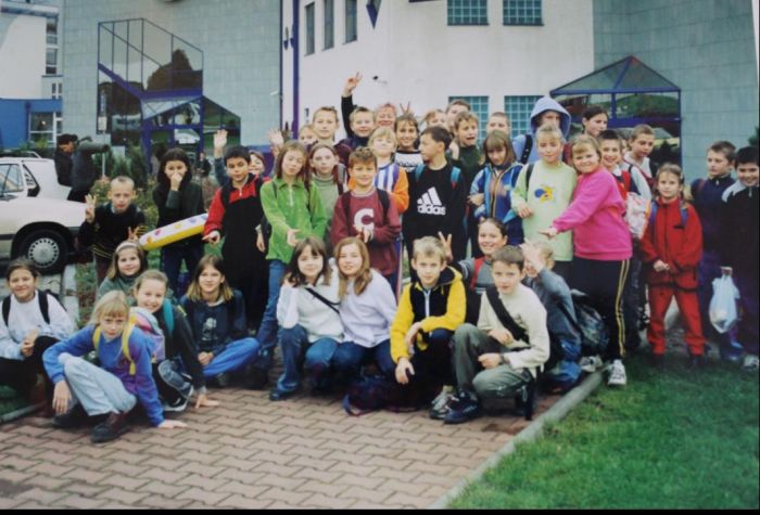 Wycieczka młodzieży z Gminy Mysłakowice do Parku Wodnego. Wrocław 2001 rok. 