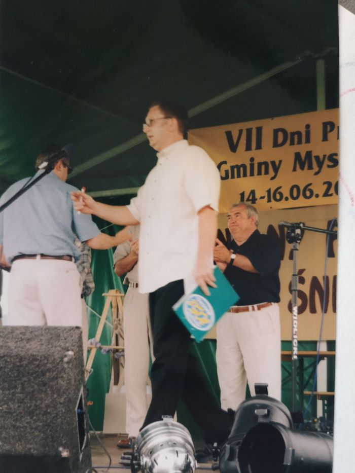 Dni promocji Gminy Mysłakowice połączone z " III Festiwalem lnianym Pod Śnieżką" 14-16.06 2002 roku.