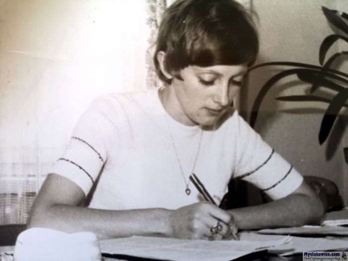mgr. Henryka Kowalczyk. 1975 rok Sekretarz Urzędu Gminy Mysłakowice.