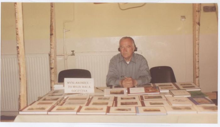 Pan Emil Pyzik. 1996 rok. Dni promocji Gminy Mysłakowice. 