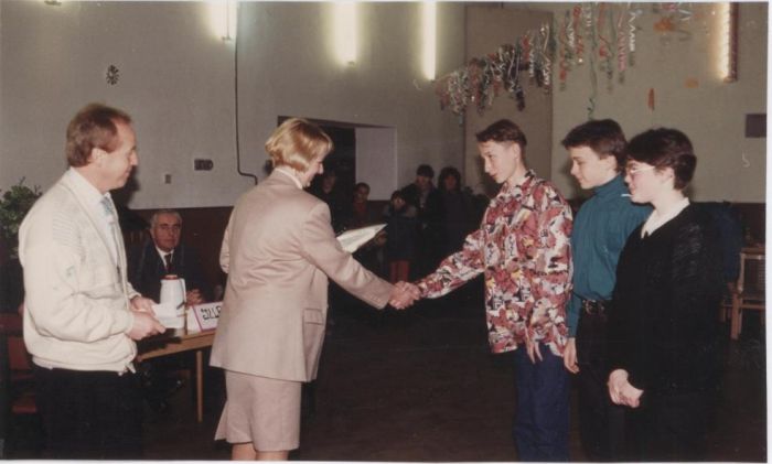 Zwycięscy konkursu "Znam Gminę Mysłakowice" 1996 rok.