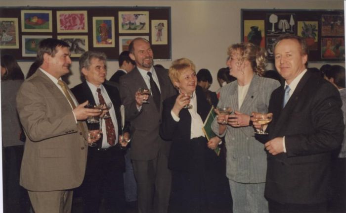 Od lewej J. Cyrek, St. Stefański, B.Kurylczyk, W. Kasprowicz,  &oacute;wczesny W&oacute;jt Gminy E. Zakrzewska i E. Kleśta