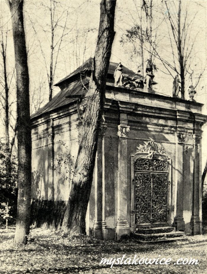 Landeshut, Kreis Landeshut (Kamienna G&oacute;ra). Kaplica grobowa. 1930 rok