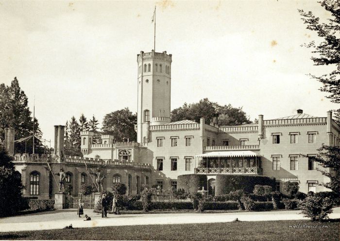 Pałac w Mysłakowicach ( niem. Zillerthal-Erdmannsdorf, Erdmannsdorf), w 1912 roku.