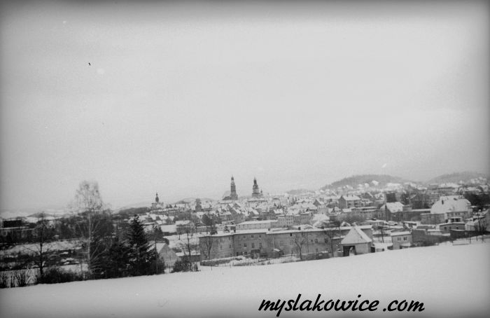 Jelenia G&oacute;ra lata 1948/1949 rok. Foto zrobione przez Wojskową Agencje Fotograficzną.