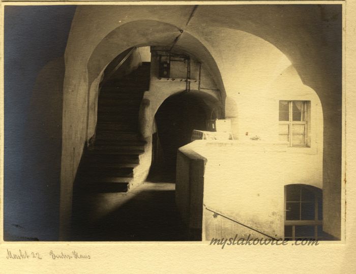 Rynek - wnętrze domu pod nr 22 ("Buchs-Haus", fragment). Jelenia G&oacute;ra (niem. Hirschberg) XX wiek