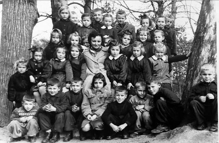 Mysłakowice klasa 1A, rok 1957
