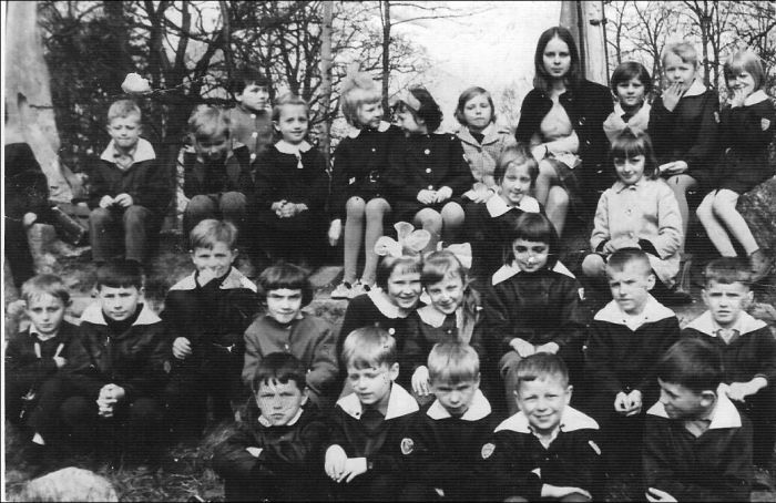 Szkoła w Mysłakowicach. 1968r. kl.III z Panią Anną Gonet