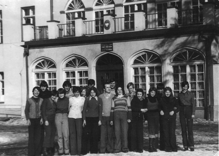 1979 r. kl.8 z wychowawcą Panem Emilem Pyzikiem. Szkoła w Mysłakowicach  