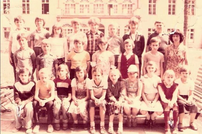 Mysłakowice, szkoła podstawowa. 1980 r. ucz. kl.4 z Panią D.Nowalińską