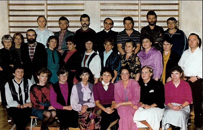 Pracownicy Szkoły Podstawowej w Mysłakowicach. 1982 rok