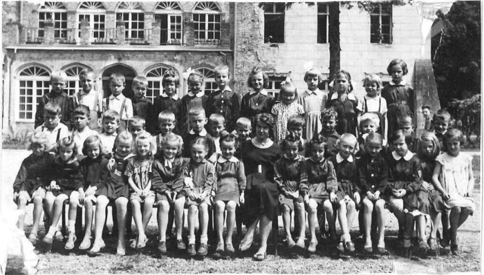 Mysłakowice szkoła 1959 rok.