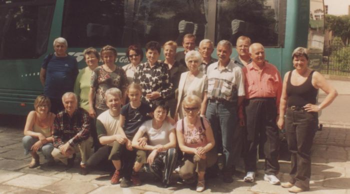 Maj 2005 roku. Wycieczka pracownik&oacute;w szkoły w Mysłakowicach. 