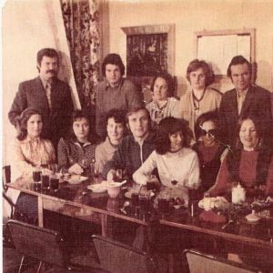 1975 r. Pracownicy szkoły w Mysłakowicach. 