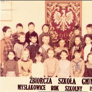 Zbiorcza szkoła Gminna. Mysłakowice rok szkolny 1979/1980.