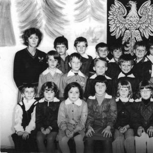 Rok szkolny 1981/1982. Uczniowie z Gminy Mysłakowice. 