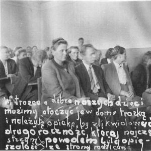 Mysłakowice, Szkoła 1949 r. Zebranie rodzic&oacute;w