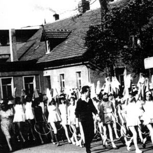 Parada w Mysłakowicach. Prawdopodobnie lata 60-te