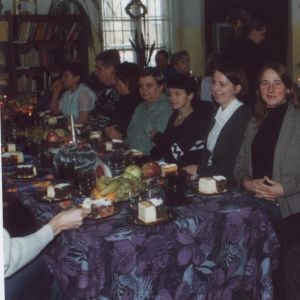 Spotkanie Wigilijne pracownik&oacute;w Szkoły Podstawowej w Mysłakowicach. 2002 r.