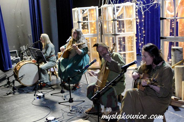 GOK Mysłakowice, 19 kwietnia 2024 roku. Koncert zespołu Ęzibaba