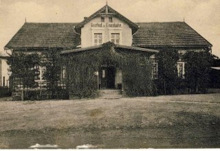 Gospoda kolejowa (obok dworca). Obecnie dom mieszkalny. 1910 rok. Erdmannsdorf (Mysłakowice)