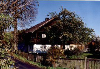 Dom tyrolski na "Czerwonym Dworku" 1999 rok. Mysłakowice 
