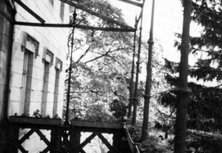 Pałac w Mysłakowicach, balkon. 1942 rok.