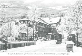 1905 rok. Karpacz G&oacute;rny(1946&ndash;2017 Bierutowice, niem. Br&uuml;ckenberg). Obecnie Pensjonat "Leśny Dw&oacute;r&q