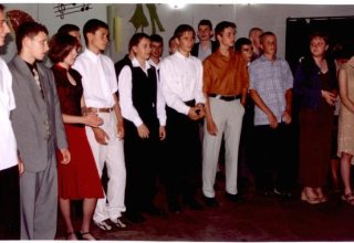 Bal III klas gimnazjum. Klub Radar. Mysłakowice 2003 r.