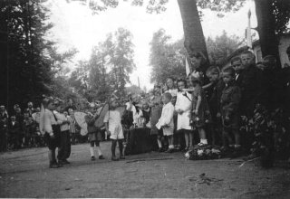 Szkoła w Mysłakowicach/Turońsk 1946 r.