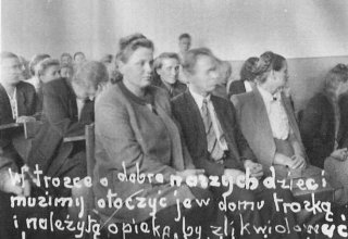 Mysłakowice, Szkoła 1949 r. Zebranie rodzic&oacute;w