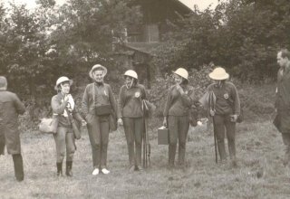 Szkolenie z Obrony Cywilnej. Foto z archiwum DZPLn "Orzeł" Mysłakowice. Lata 60-te