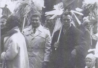 Pracownicy DZPLn "Orzeł" Mysłakowice. Święto Pracy 1972 rok. 