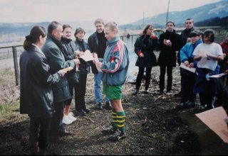 Jesień 2000 roku. GOK Mysłakowice organizuje biegi przełajowe. 