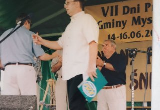 Dni promocji Gminy Mysłakowice połączone z " III Festiwalem lnianym Pod Śnieżką" 14-16.06 2002 roku.