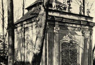 Landeshut, Kreis Landeshut (Kamienna G&oacute;ra). Kaplica grobowa. 1930 rok