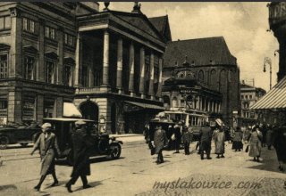 Breslau (Wrocław), Schweidnitzerstrasse (ul. Świdnicka) z widokiem na Teatr Miejski (Stadttheater). 1935 rok