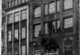 Breslau (Wrocław), 1935 rok. Rynek - dom handlowy pod nr 22